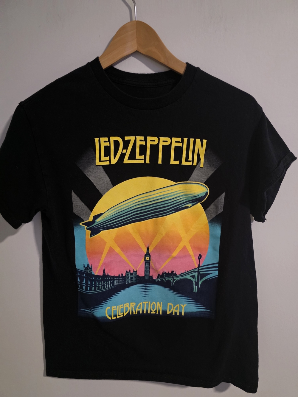Led Zeppelin Celebration Day Graphic Band Tee Black Short Sleeve Shirt Size S - Picture 2 of 6
